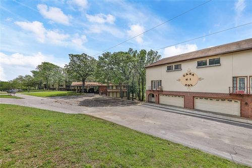3982 Cr 1675, Coffeyville, KS, 67337-9437 | Card Image