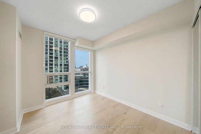 905 - 18 Harbour St, Condo with 2 bedrooms, 2 bathrooms and 1 parking in Toronto ON | Image 22