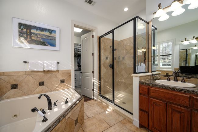 588 Lakepoint Loop, House other with 3 bedrooms, 3 bathrooms and null parking in Pottsboro TX | Image 25