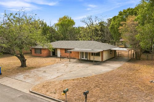 1407 Berkshire St, Waco, TX, 76705-3518 | Card Image