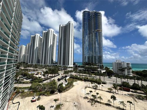 apt-911-100 Bayview Dr, Sunny Isles Beach, FL, 33160-4755 | Card Image