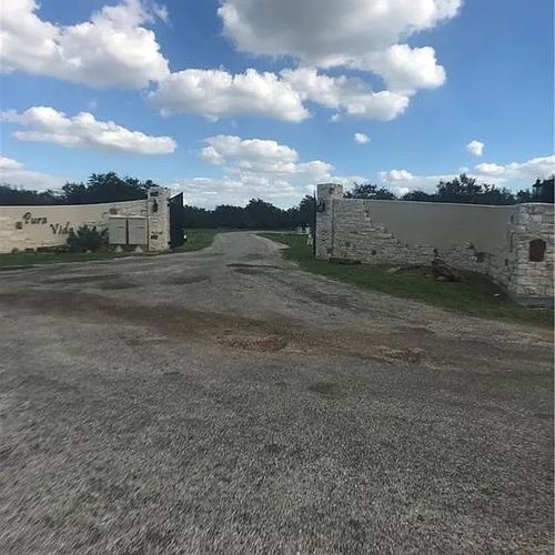 322 Pura Vida, Inez, TX, 77968-3747 | Card Image