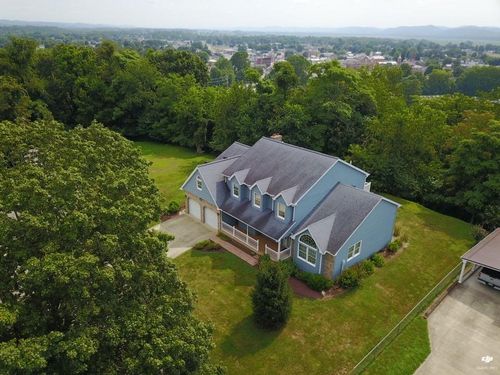 219 Grandview Ave, Waverly, OH, 45690-1028 | Card Image
