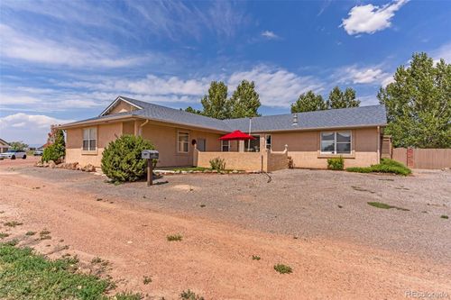 886 S Camino De Bravo, Pueblo, CO, 81007-3121 | Card Image