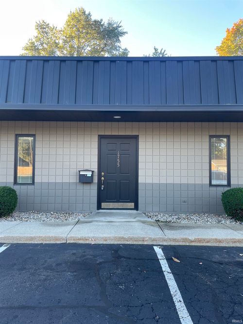 1755-1755 E Bristol St, Elkhart, IN, 46514-3968 | Card Image
