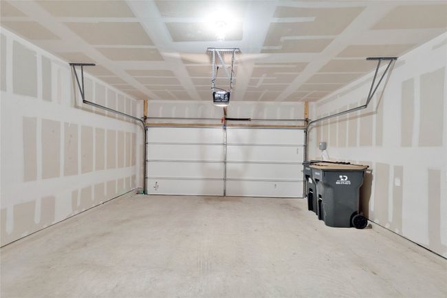 12305 Bulldogger Bnd, House other with 4 bedrooms, 3 bathrooms and 4 parking in Mustang Ridge TX | Image 28