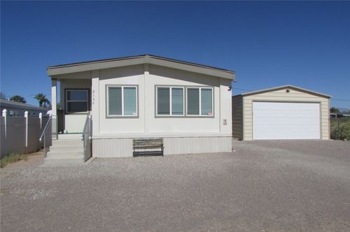 2175 E Maverick Dr, Mohave Valley, AZ, 86440-9324 | Card Image