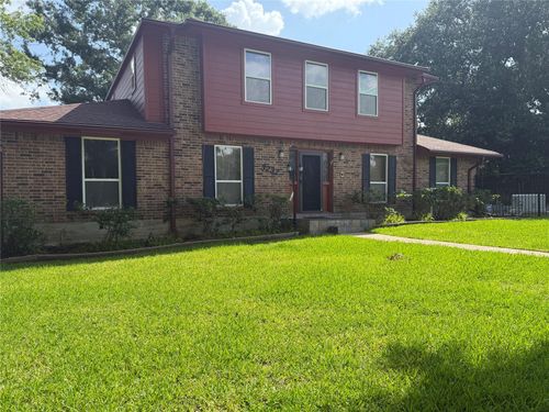 3232 Parkwood Dr, Houston, TX, 77021-1137 | Card Image