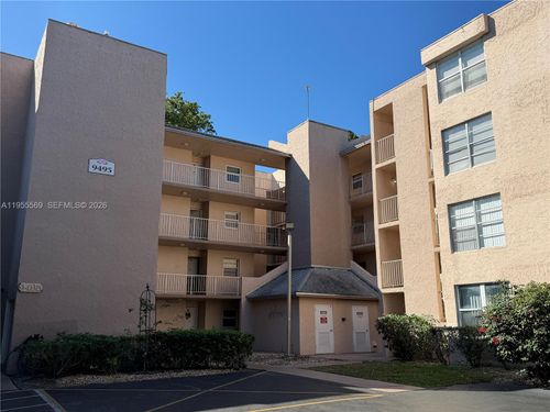 apt-102-9495 Evergreen Pl, Davie, FL, 33324-4323 | Card Image