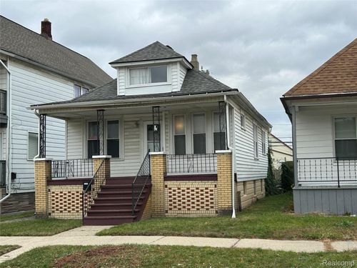 11592 Saint Aubin St, Hamtramck, MI, 48212-2913 | Card Image