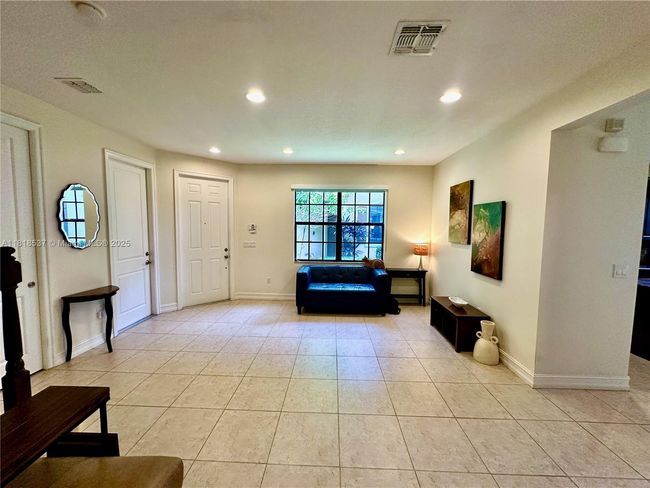 119 Riverwalk Cir E, Townhouse with 3 bedrooms, 3 bathrooms and null parking in Plantation FL | Image 4