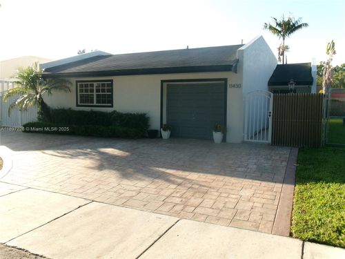 11430 Sw 83rd Ter, Miami, FL, 33173-3618 | Card Image