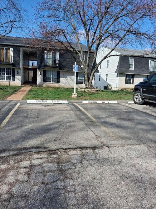 apt-6-513 Monroe St, Pacific, MO, 63069-1042 | Card Image