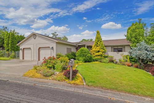 544 Crestline Circle Dr, Lewiston, ID, 83501-6703 | Card Image