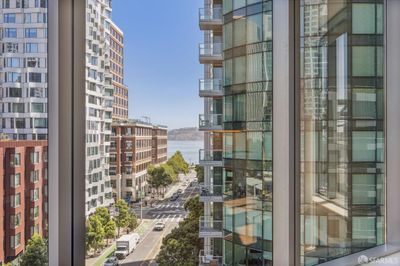 7F - 318 Main Street, Condo with 3 bedrooms, 3 bathrooms and 1 parking in San Francisco CA | Image 3