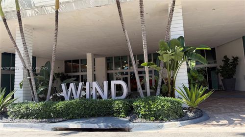 3814-350 S Miami Ave, Miami, FL, 33130-1937 | Card Image