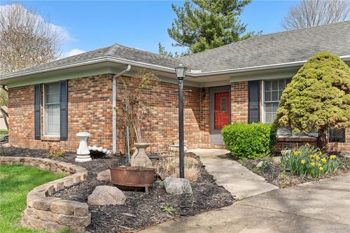 1323 W State Route 571, Tipp City, OH, 45371-8906 | Card Image