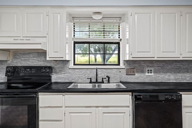 2227 Fm 2729, House other with 4 bedrooms, 3 bathrooms and null parking in Tom Bean TX | Image 10