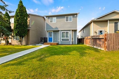 71 Martindale Crt Ne, Calgary, AB, T3J2V8 | Card Image
