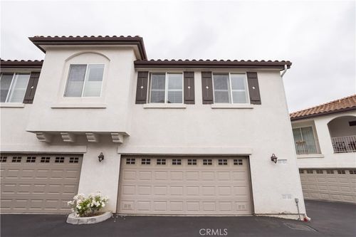 27951 Avalon Dr, Canyon Country, CA, 91351-2042 | Card Image