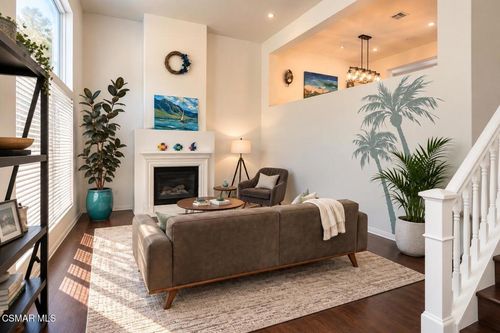 780 Tennis Club Ln, Thousand Oaks, CA, 91360-4213 | Card Image