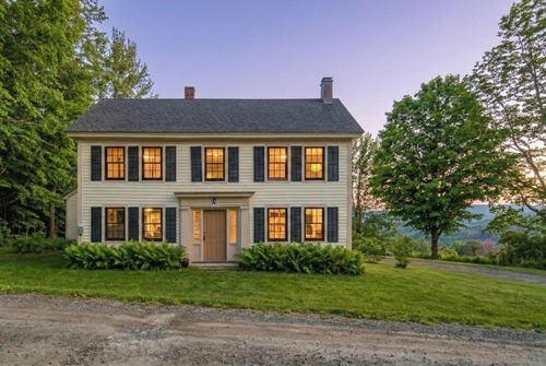 882 Mitchell Rd, Shrewsbury, VT, 05738-9492 | Card Image
