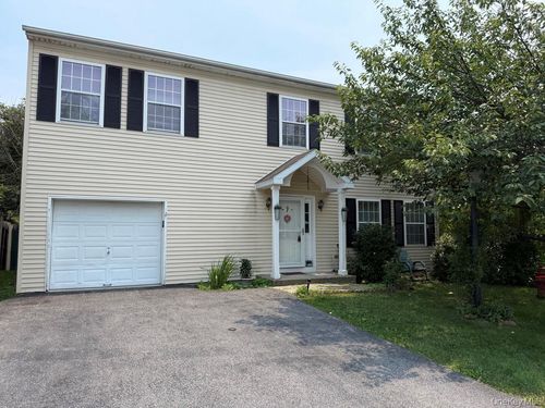 7 Pond Street, Poughkeepsie (Town), NY, 12603 | Card Image