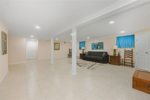 3292 Murdock Ave, Oceanside, NY, 11572-3614 | Card Image