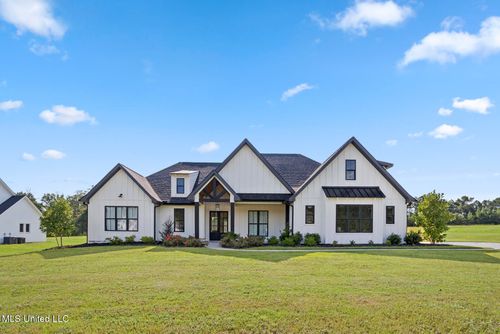 109 Landry Dr, Brandon, MS, 39047-1002 | Card Image