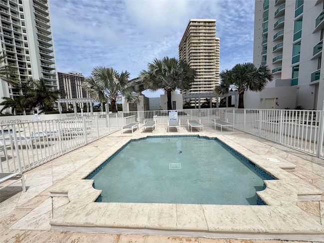 APT-412 - 19400 Turnberry Way, Condo with 3 bedrooms, 3 bathrooms and null parking in Aventura FL | Image 19