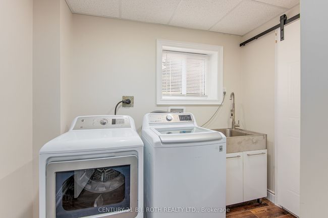 239 Centre St, House other with 4 bedrooms, 2 bathrooms and 6 parking in Angus ON | Image 32