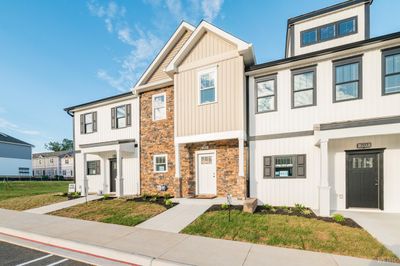 102 - 556 Leesville Road, Townhouse with 3 bedrooms, 2 bathrooms and null parking in Lynchburg VA | Image 1