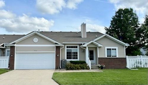 9516 Fir Ln, Johnston, IA, 50131-2793 | Card Image