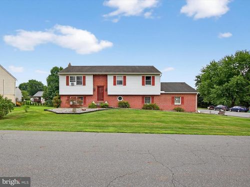 126 Olde School Ln, NARVON, PA, 17555-9484 | Card Image