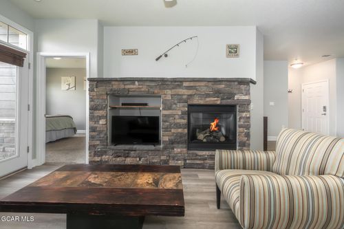 b105-152 Village Rd, Granby, CO, 80446-8730 | Card Image