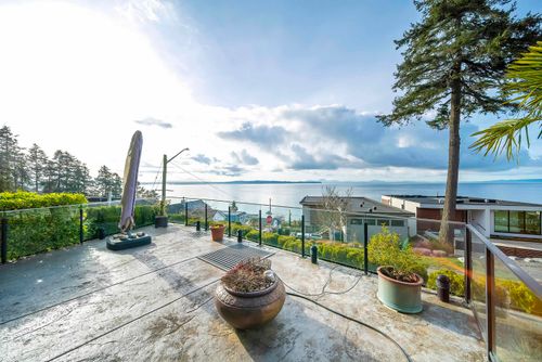 14533 Magdalen Ave, White Rock, BC, V4B2X5 | Card Image