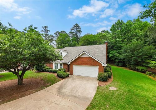 300 Brickleberry Dr, Roswell, GA, 30075-3078 | Card Image