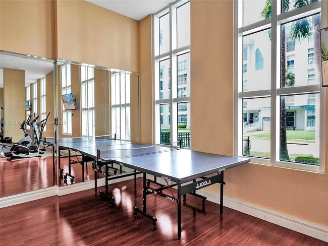 APT-806 - 17555 Atlantic Blvd, Condo with 2 bedrooms, 2 bathrooms and null parking in Sunny Isles Beach FL | Image 29
