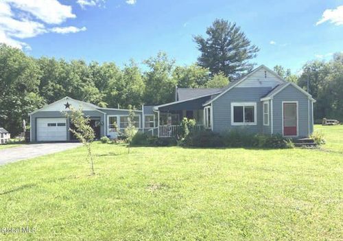 121 Church St, Howes Cave, NY, 12092-2905 | Card Image