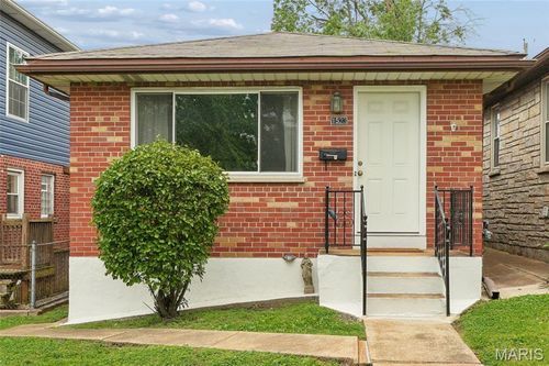 1523 Graham St, Saint Louis, MO, 63139-3001 | Card Image