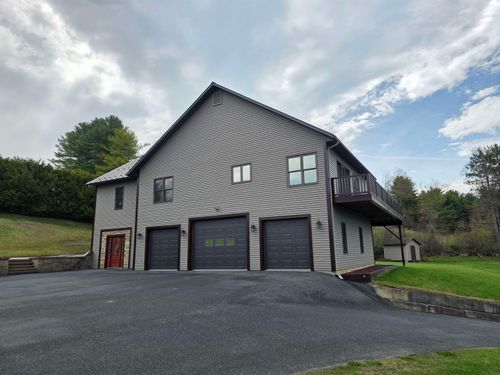 686 Vt Route 14 S, East Montpelier, VT, 05651-4211 | Card Image