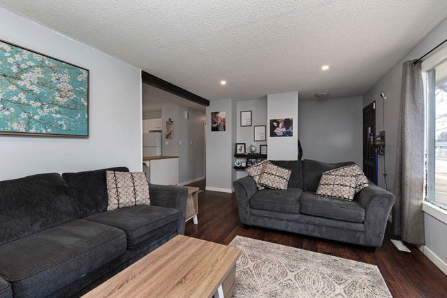 3106 48 Avenue, Home with 4 bedrooms, 2 bathrooms and 4 parking in Lloydminster SK | Image 4