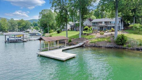 292 Cove Rd, Penhook, VA, 24137-2302 | Card Image