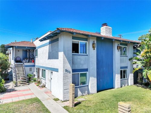 203 Ogle St, Costa Mesa, CA, 92627-9425 | Card Image