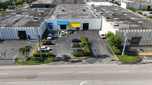 8420 Nw 58th St, Doral, FL, 33166-3302 | Card Image