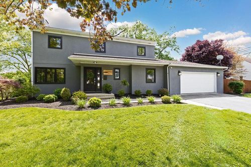 1455 Berkshire Rd, Upper Arlington, OH, 43221-3905 | Card Image