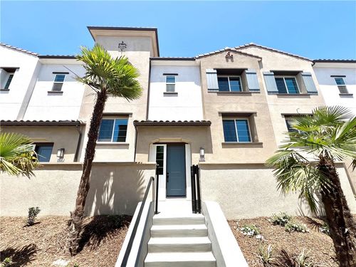 2852 Via Dolomito, Camarillo, CA, 93012-7518 | Card Image