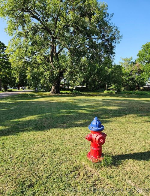 710 W Donehoo St, Madill, OK, 73446-1035 | Card Image