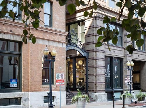 apt-513-308 W 8th St, Kansas City, MO, 64105-1587 | Card Image