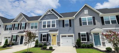 7245 Peyton Randolph Lane, Townhouse with 3 bedrooms, 2 bathrooms and null parking in New Kent VA | Image 1